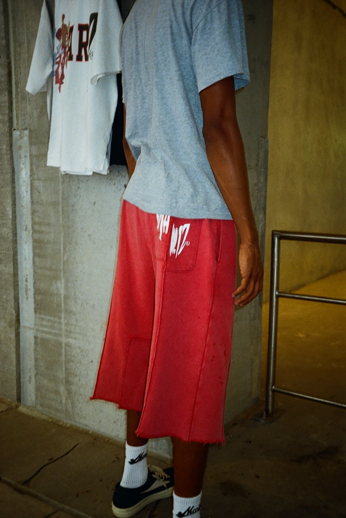 3 Quarter Sweatshorts